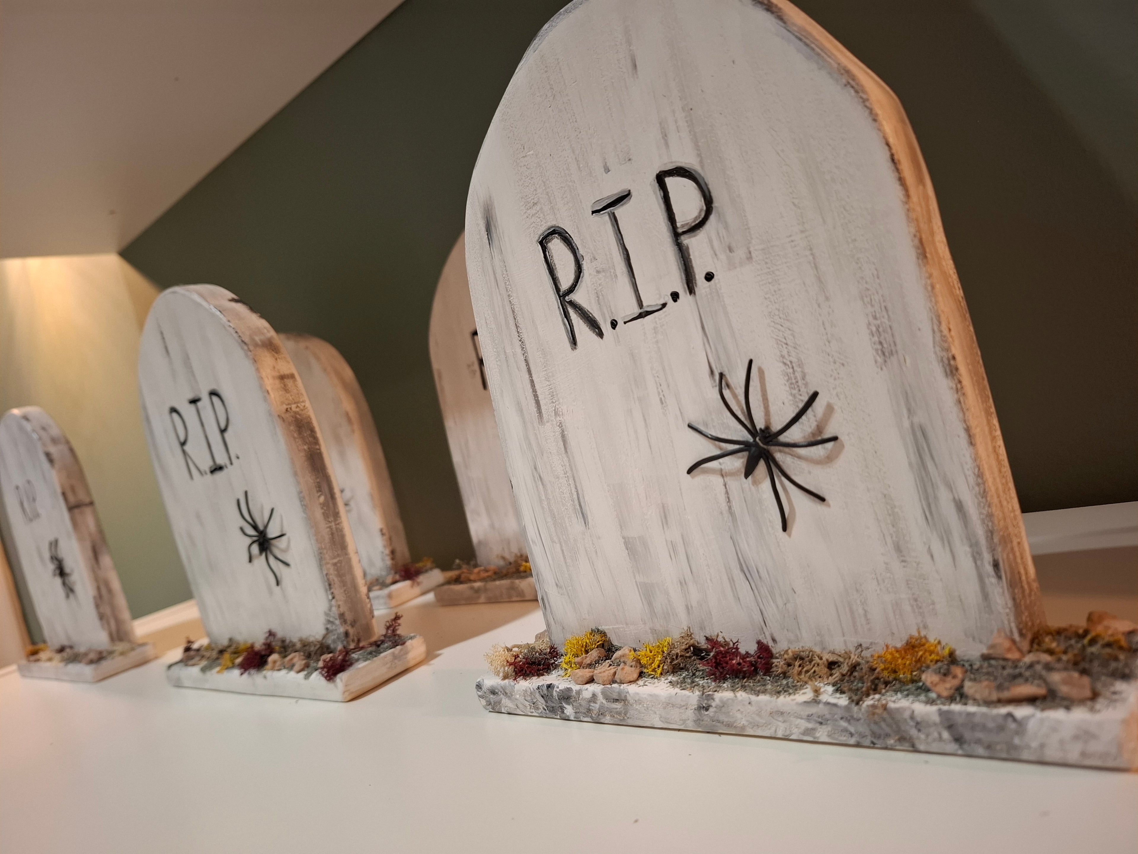 R.I.P Gravestone- Halloween Deco