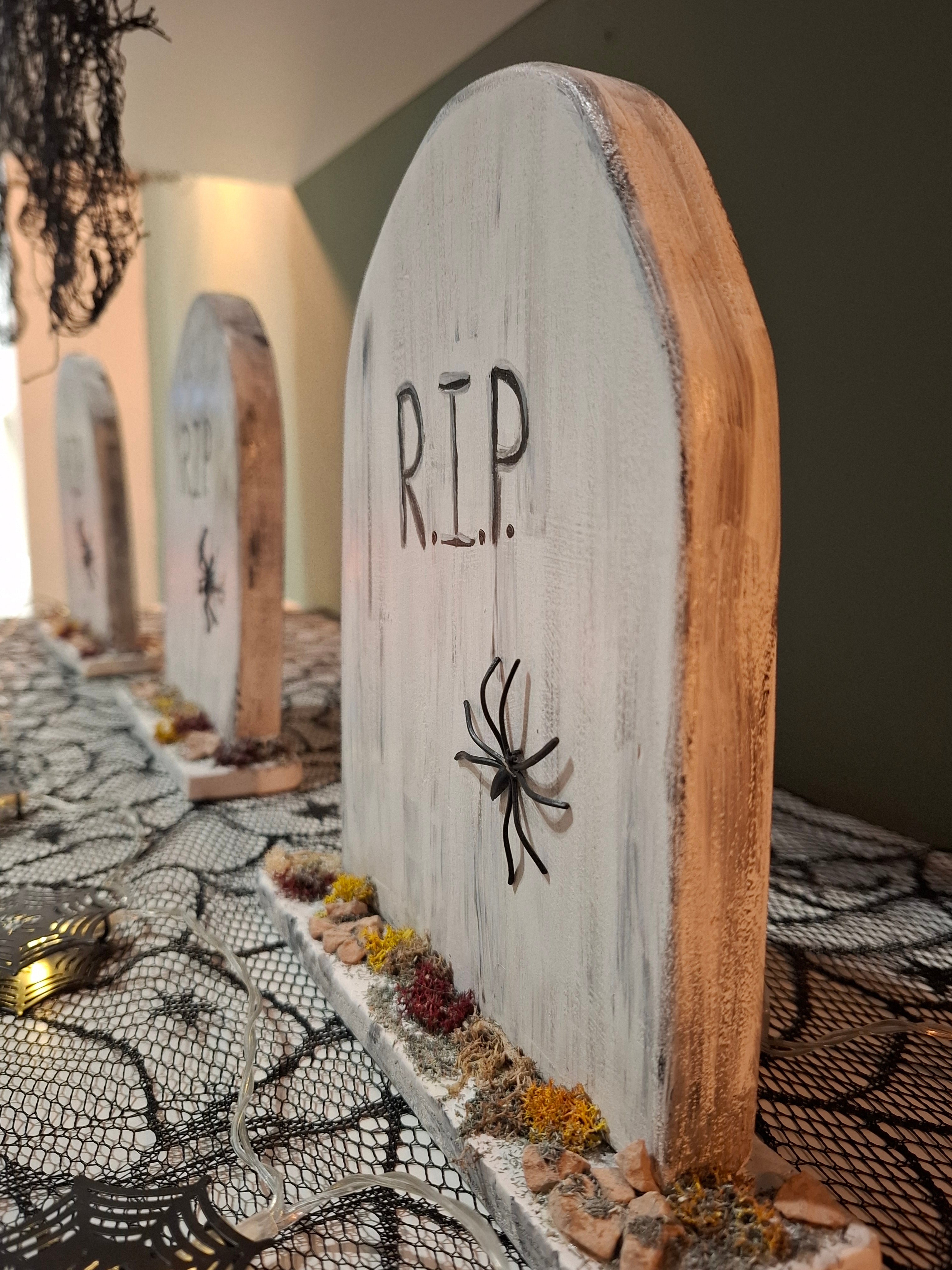 R.I.P Gravestone- Halloween Deco