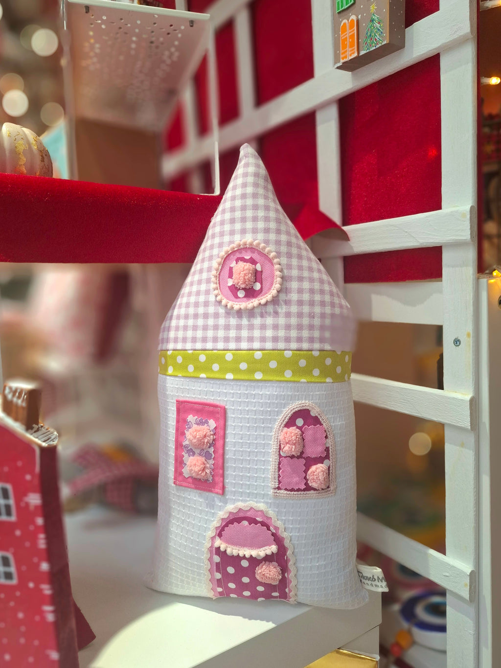 ΜΑΞΙΛΑΡΑΚΙ ΣΠΙΤΑΚΙ για ΚΟΡΙΤΣΙΣΤΙΚΟ ΔΩΜΑΤΙΟ