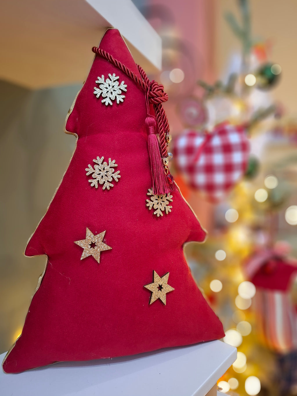 ΧΡΙΣΤΟΥΓΕΝΝΙΑΤΙΚΑ ΔΕΝΤΡΑΚΙΑ ΜΑΞΙΛΑΡΑΚΙΑ