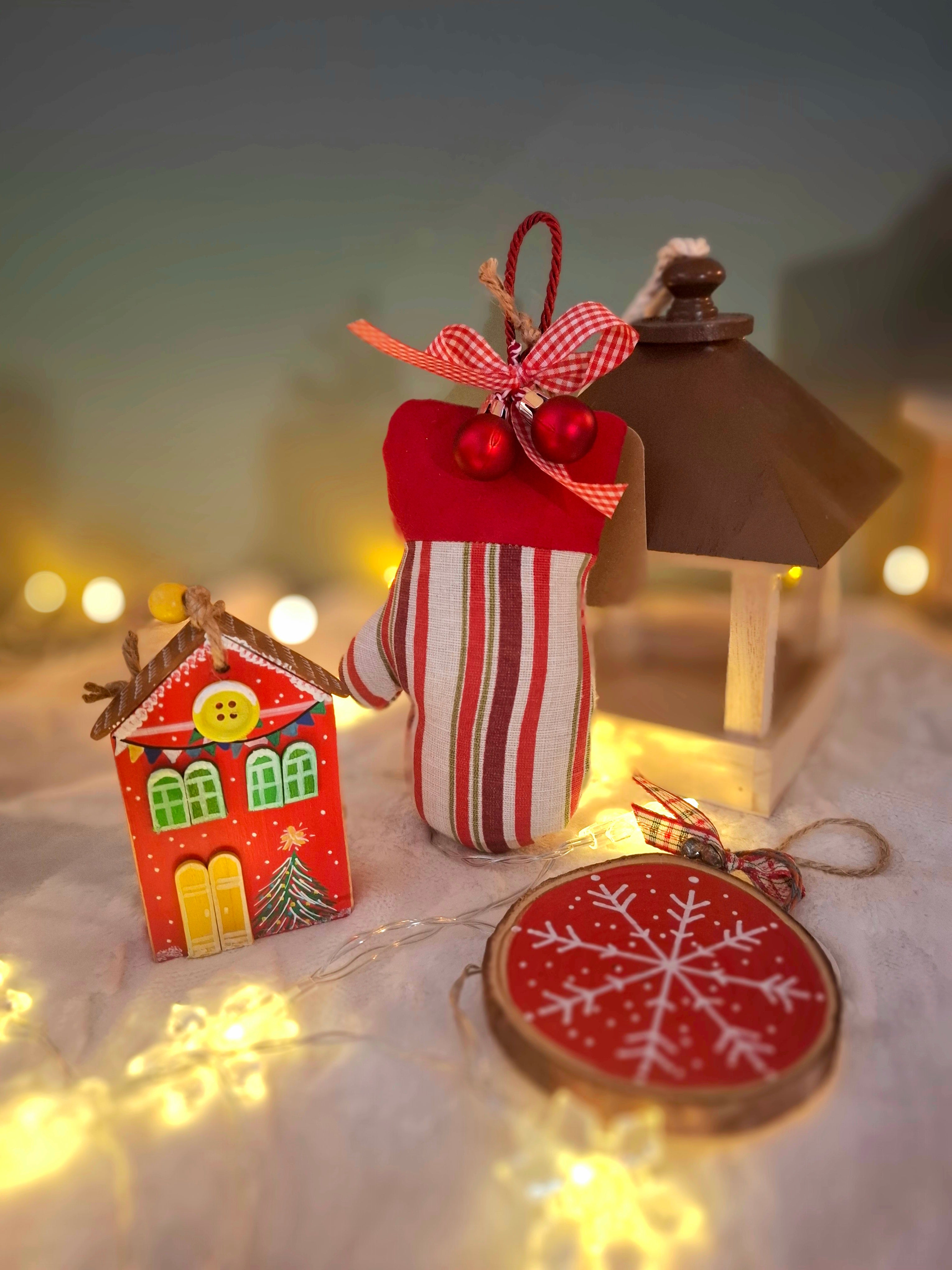 ΣΕΤ ΤΡΙΩΝ ΧΡΙΣΤΟΥΓΕΝΝΙΑΤΙΚΩΝ ΣΤΟΛΙΔΙΩΝ