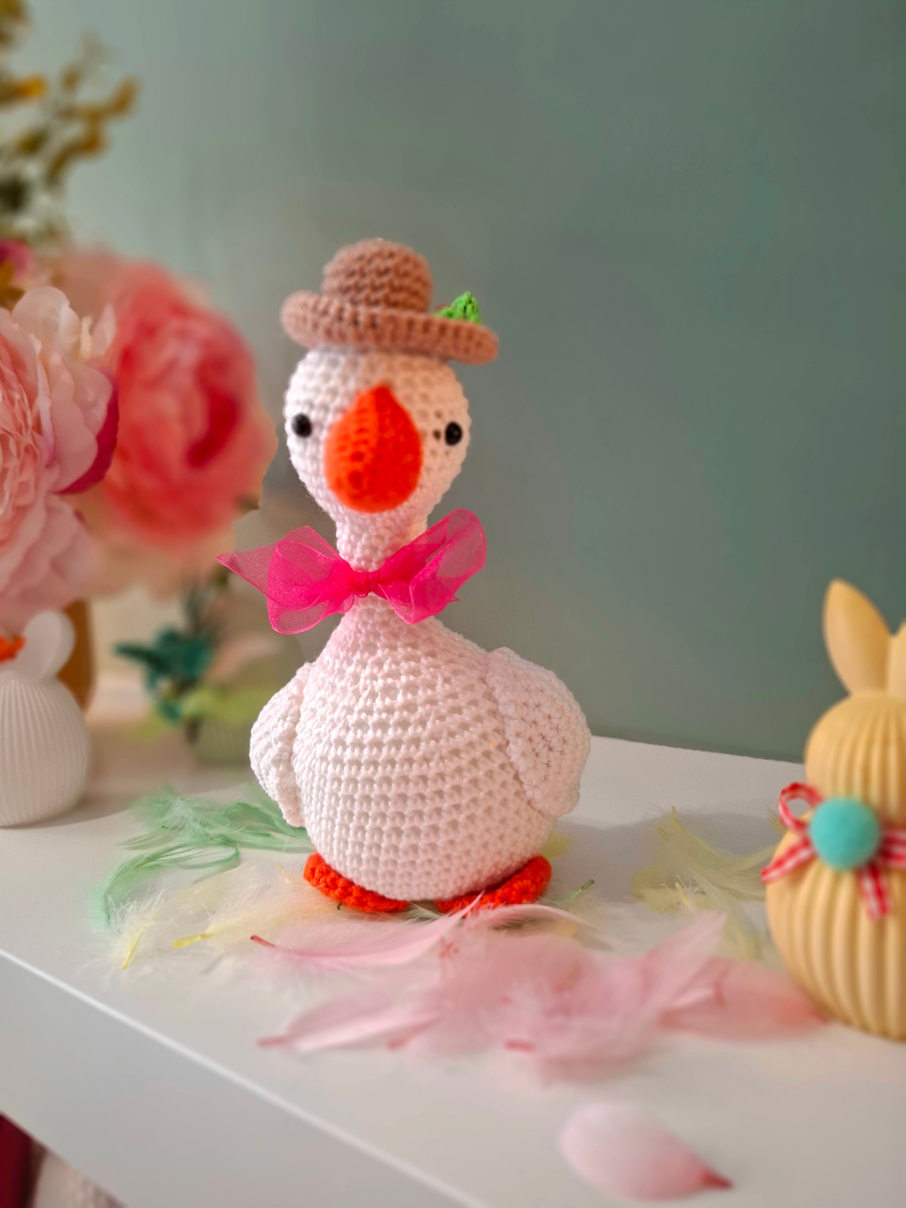 ΠΛΕΚΤΟ ΠΑΠΑΚΙ ΜΕΣΑ ΣΕ ΠΑΣΧΑΛΙΝΗ ΚΟΥΠΑ