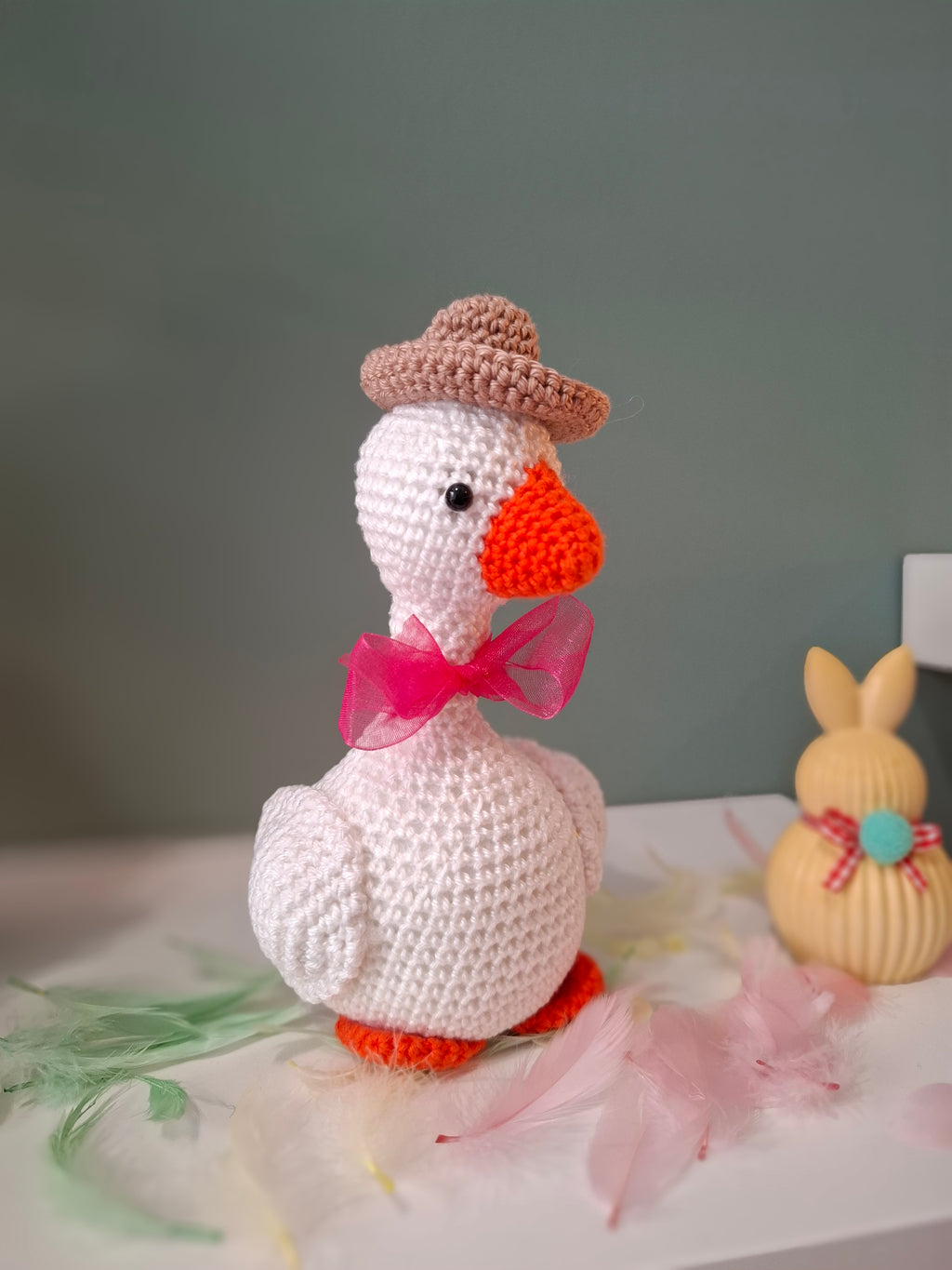 ΠΛΕΚΤΟ ΠΑΠΑΚΙ ΜΕΣΑ ΣΕ ΠΑΣΧΑΛΙΝΗ ΚΟΥΠΑ